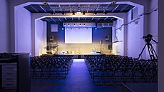 V budov� v Hybe�ov� ulici po dlouhá desetiletí fungovalo kino, po revoluci se v...