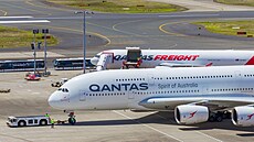 Letadlo spolenosti Qantas na letiti v Sydney. (6. ledna 2023)