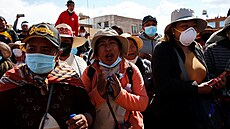Demonstrantka reaguje na stet s bezpenostními silami bhem protestu v Peru....