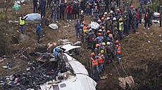 Místo havárie osobního letadla v Nepálu, které se zřítilo s 68 civilními...