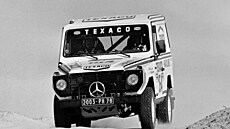 Mercedes G, se kterým Jacky Ickx a Claude Brasseur vyhráli rally Paříž–Dakar v...