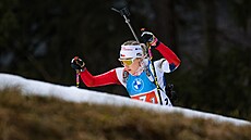 Tereza Voborníková na trati štafetového závodu v Ruhpoldingu