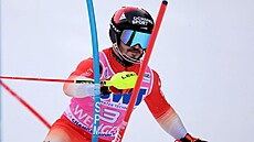 Loic Meillard bhem slalomu ve Wengenu