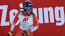 Lara Gutová-Behramiová v cíli superobího slalomu ve Svatém Antonu