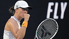 Polka Iga Šwiateková se hecuje v prvním kole Australian Open.