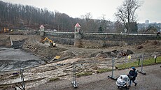Liberecká přehrada nyní prochází velkou a nákladnou opravou.