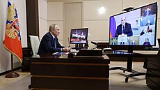Ruský prezident Vladimir Putin na porad o stavu hospodáství (17. ledna 2022)