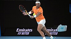 Rafael Nadal zápolí ve druhém kole Australian Open.