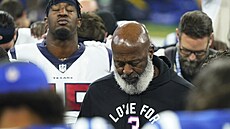 Lovie Smith jet jako trenér Houston Texans se modlí za Damara Hamlina z...