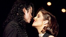 Michael Jackson a Lisa Marie Presleyová (New York, 8. záí 1994)