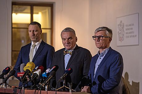 Tisková konference po koaliním jednání praského Spolu (ODS, TOP 09 a KDU-SL)...