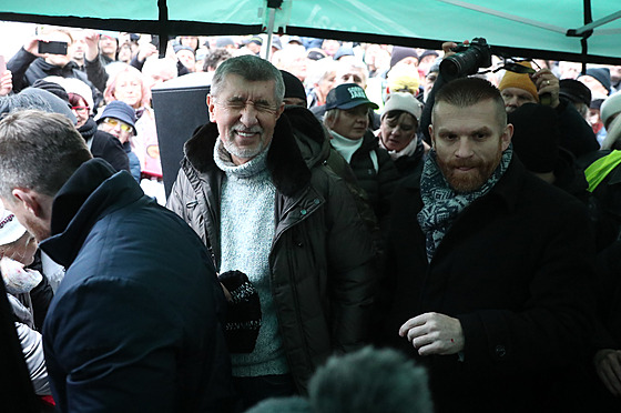 Poslední týden kampaně před druhým kolem prezidentské volby zahajuje předseda...