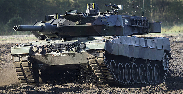 Potvrzeno, Německo posílá leopardy Ukrajině. Uvolní ruce dalším zemím