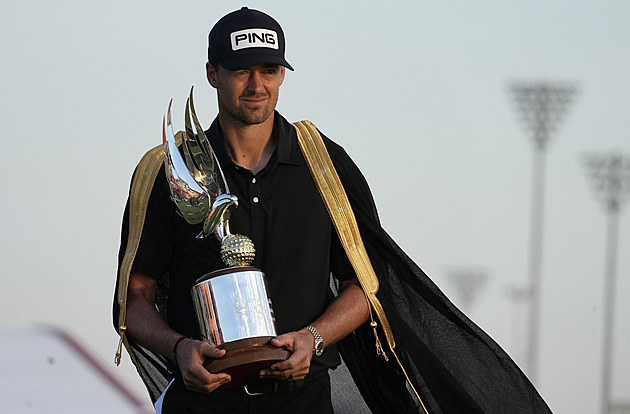 Francouzský golfista Perez po životní ráně triumfoval v Abú Zabí