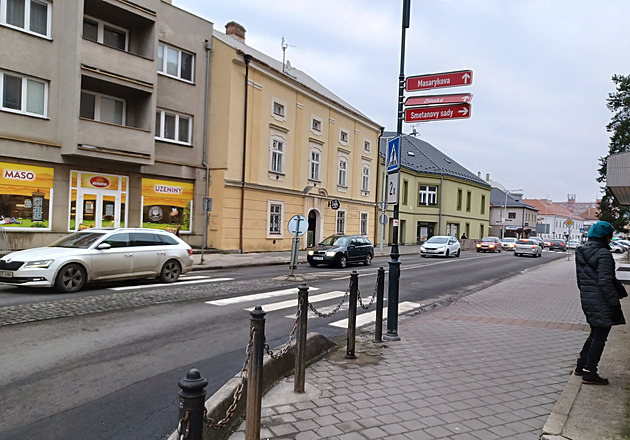 Holešovem jezdí méně kamionů, vyhýbají se mu přes průmyslovou zónu