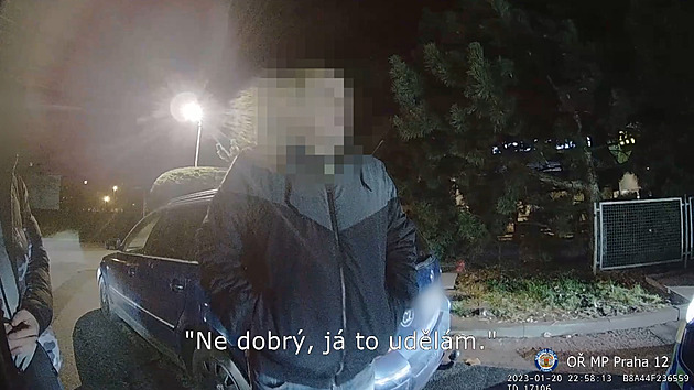 Opilý šofér se snažil ošálit policisty, že auto řídil jeho spolujezdec