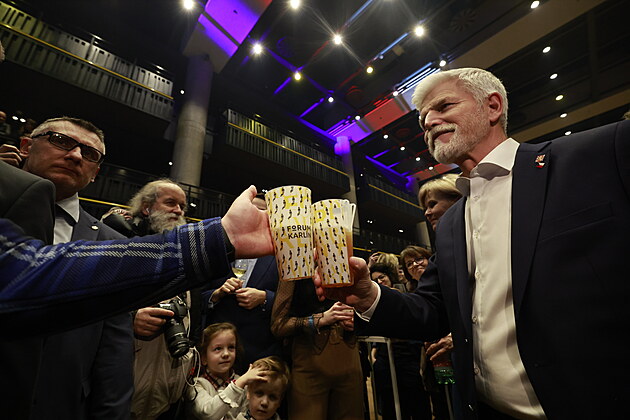 Zvolený prezident Petr Pavel se po televizní debat vrátil do Fora Karlín, aby...