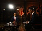 Petr Pavel a moderátor Martin ezníek ped televizní debatou (22. ledna 2023)