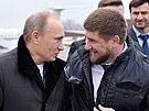 Vladimir Putin (vlevo) a Ramzan Kadyrov na snímku ze záí 2022