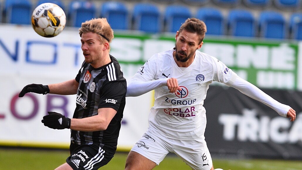 �eskobud�jovický Marcel �ermák (vlevo) a Patrik Brandner ze Slovácka