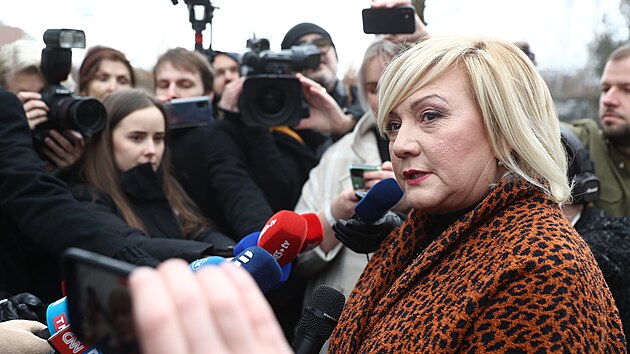 Alena Schillerová dorazila do volebního tábu Andreje Babie. (28. ledna 2023)