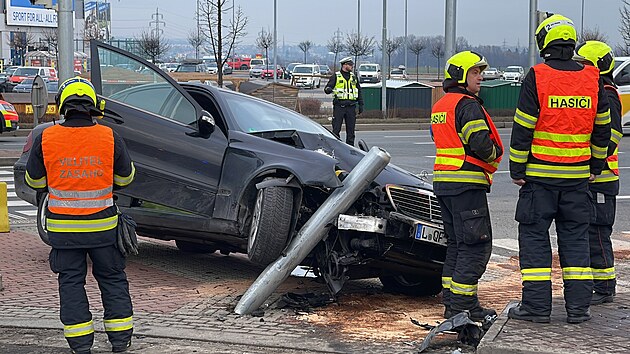 Nehoda na kiovatce v praskch Letanech (20. ledna 2023)