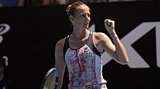 Česká tenistka Karolína Plíšková se raduje ve třetím kole Australian Open.