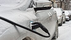 Když si se zimou poradí elektromobily v Norsku, ty kanadské to musí zvládnout...