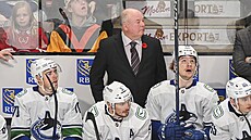 erstv odvolaný kou hokejového Vancouveru Bruce Boudreau jet pi jednom ze...