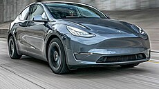 Tesla Model Y, nejprodávanější elektromobil v Evropě v roce 2022, začíná v ČR...