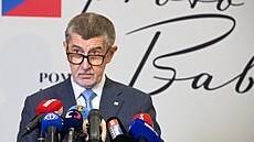 Andrej Babiš na tiskovém brífinku, kde oznámil, že končí s kontaktní... | na serveru Lidovky.cz | aktuální zprávy