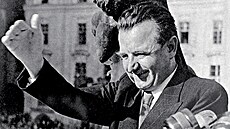 Klement Gottwald se stal prezidentem a� v roce 1948 (na snímku krátce...