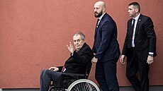 Prezident republiky Milo Zeman spolen s manelkou Ivanou Zemanovou odvolil...