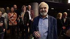 Novým prezidentem �e�i zvolili Petra Pavla. Na �ad� míst se za�íná oslavovat....