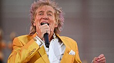 Rod Stewart na koncert� k platinovému jubileu královny Al�b�ty II. (Londýn, 4....