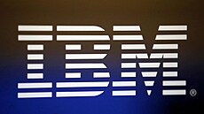 IBM logo obrazovka firma