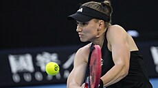 Kazaška Jelena Rybakinová během semifinále Australian Open.