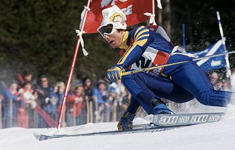 Ingemar Stenmark bhem závodu Svtového poháru v roce 1977 v Aare