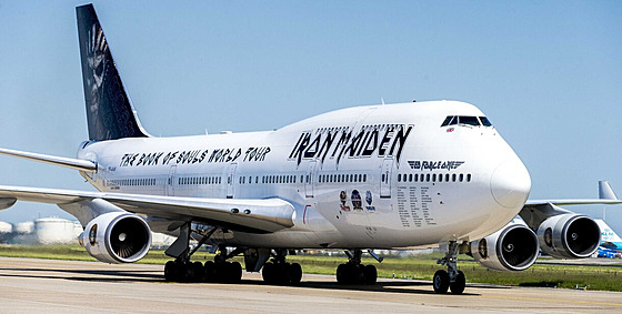 Letoun Boeing 747 patící kapele Iron Maiden na snímku z roku 2016