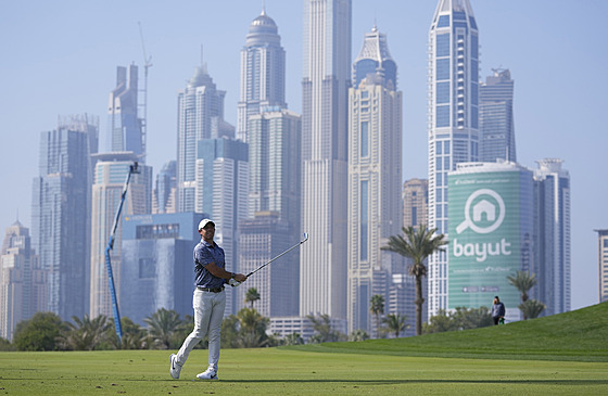 Rory McIlroy na turnaji v Dubaji.