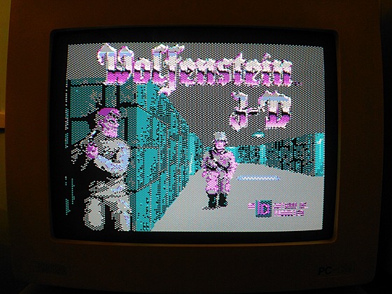 Klasická stíleka Wolfenstein 3D upravená tak, aby bhala na procesoru 8088