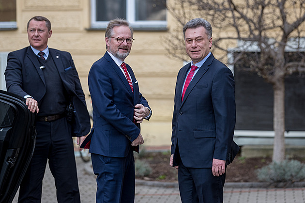 Blažek zasahuje do kauzy, kde je sám prověřován, míní TI. Žádá jeho odvolání