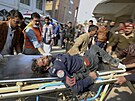 V pákistánském Péávaru útoil sebevraedný atentátník. Odpálil se u meity ve...