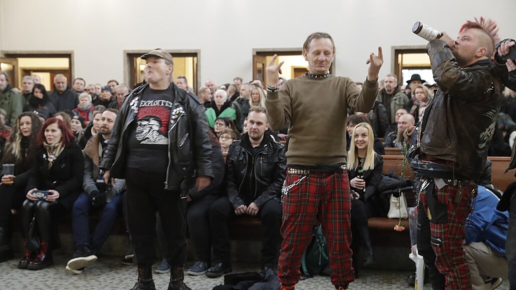 Poslední rozlou�ení s Petrem Ho�kem, zp�vákem kapely Plexis  (31. ledna 2023)