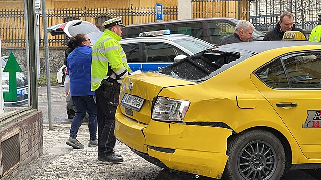 Nehoda na Myslbekově ulici (30.1. 2023)