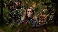 Premiérka Kaja Kallasová na manévrech estonské armády (22. zá�í 2022)