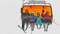 Zimní lyžařská sezona na Klínovci začala. V provozu je modrá sjezdovka Dámská v...
