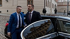 Ministr vnitra Vít Rakuan pichází do Hrzánského paláce na schzku se zvoleným prezidentem Petrem Pavlem.