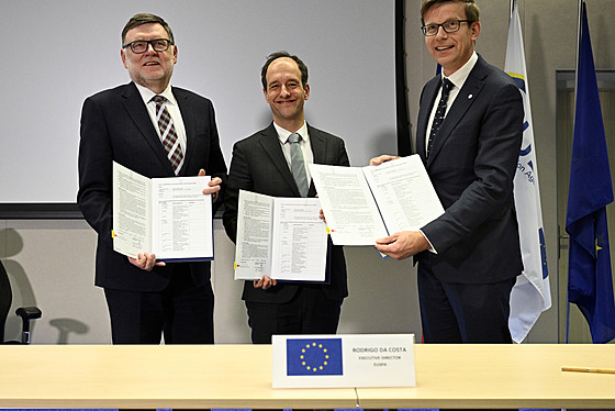 Podpis memoranda o porozumění mezi Agenturou EU pro Kosmický program (EUSPA) a...