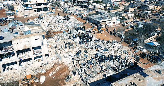 Následky zemtesení v syrském mst Aleppo (7. února 2023)